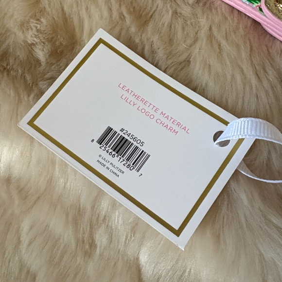 Lilly Pulitzer Keychain NWT - Picture 7 of 8